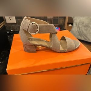 Naturalizer N5 comfort wedges size8